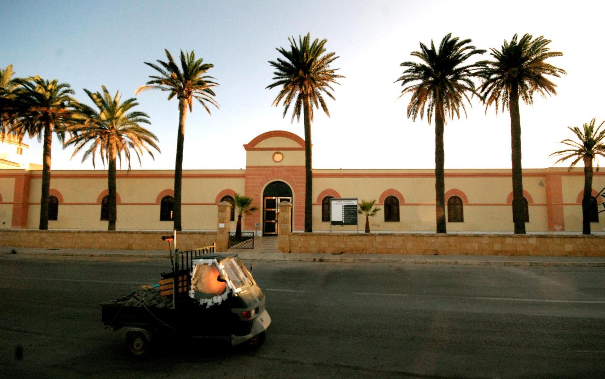 Mahara Hotel & Wellness Mazara del Vallo Exterior photo